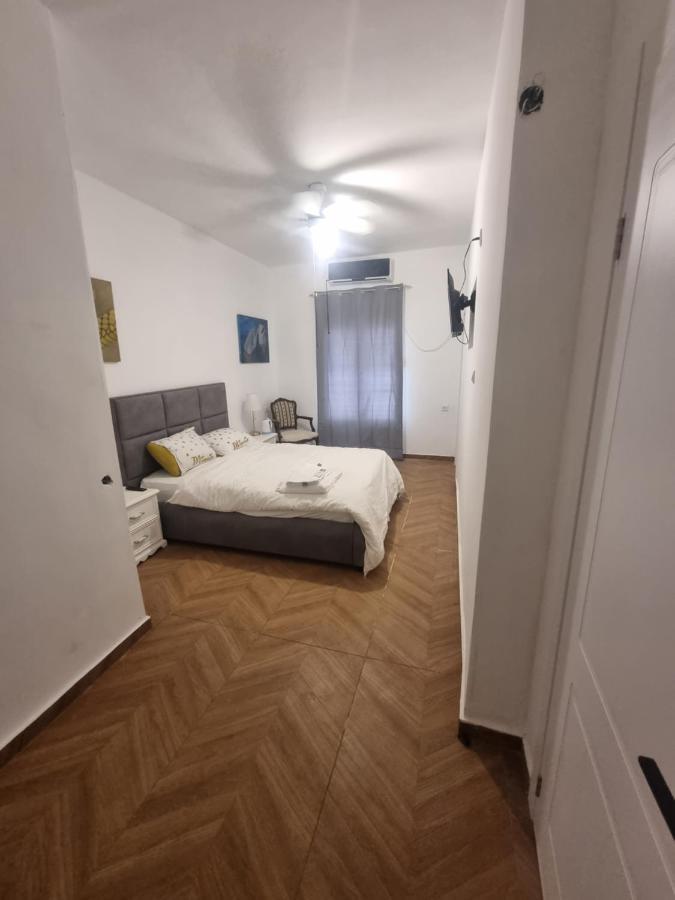 הברון Baron Apartment Ришон ле Цион Екстериор снимка